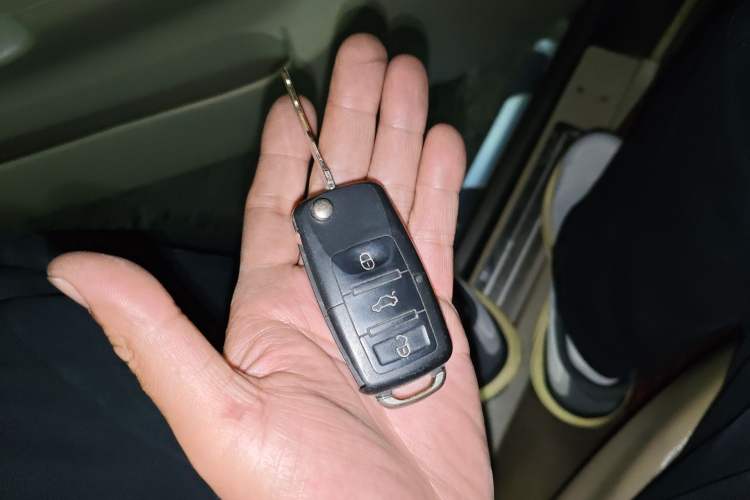 Used Foday Explorer Ⅲ 2014 2.0T Manual Diesel Version Vehicle Key