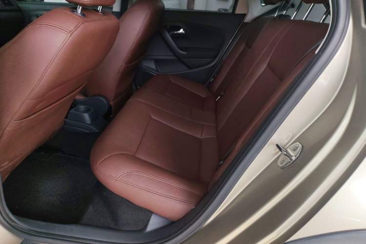 Used Volkswagen Polo 2016 1.4L Cross Polo Automatic