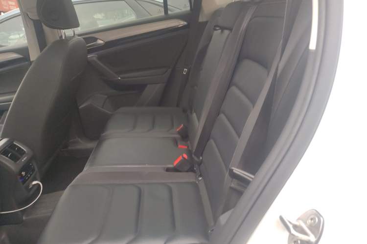 Used Volkswagen Tayron 2020 330TSI Two-Wheel Drive Luxury Smart Connectivity Version