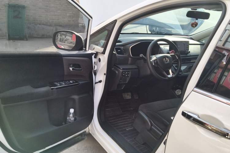 Used Honda Odyssey 2024 2.0L eHEV Sharp & Enjoy Edition