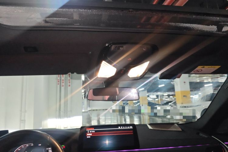 Used BMW 5 Series 2022 Second Facelift 530Li Luxury Version M Sport Package Headliner