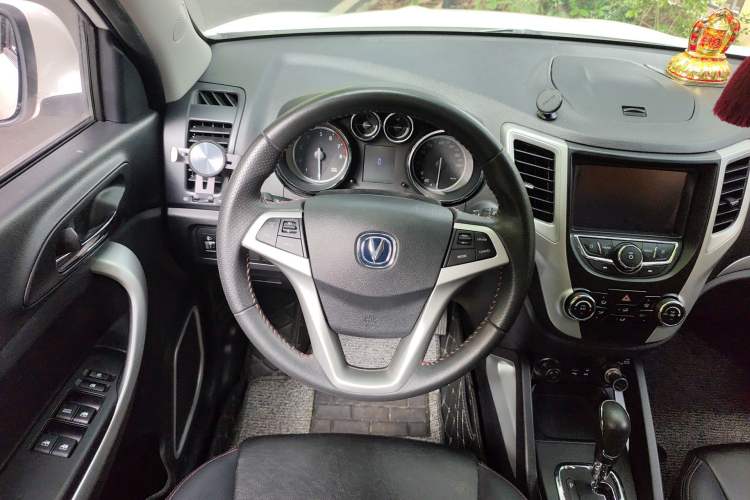 Used CHANGAN CS35 2016 1.6L Automatic Luxury Model China IV Standard
