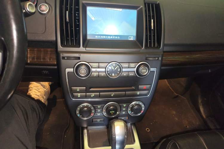 Used Land Rover Freelander 2 2014 2.0T Si4 SE Gasoline Version Audio And AC Panel
