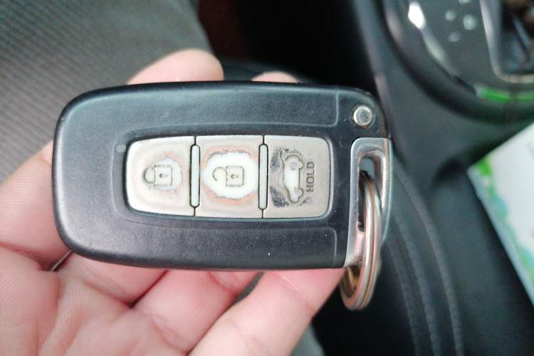 Used Kia Sportage R 2012 2.0L Automatic Two-Wheel Drive NAVI
