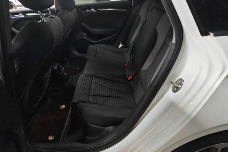 Used Audi A3 2020 Limousine 35 TFSI Sporty Version China VI Left Rear Seat