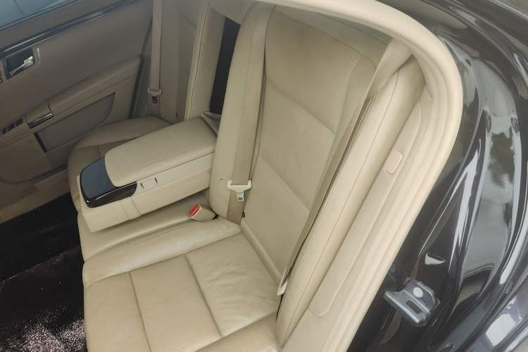 Used Mercedes-Benz S-Class 2012 S 300 L Business-Class Grand Edition Left Rear Seat