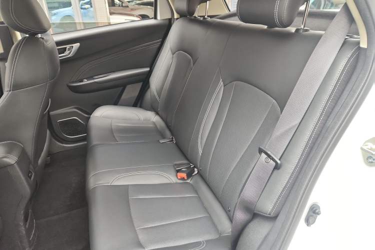 Used Geely Auto Vision X3 2019 Upgraded Model 1.5L Manual Luxury Version