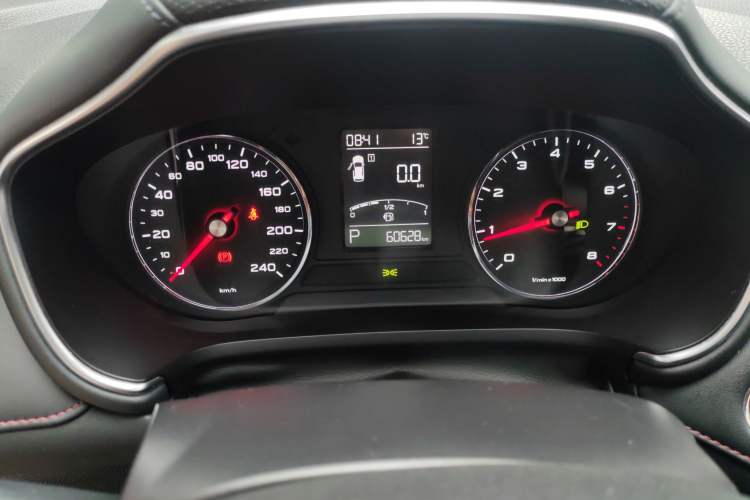 Used MG HS 2018 20T Automatic Two-Wheel Drive Hormone Dynamic Edition China V Standard Instrument Cluster