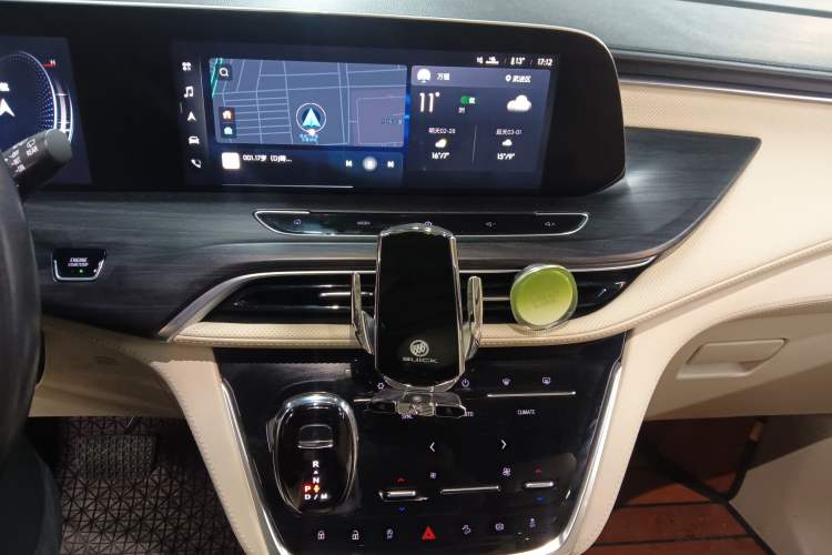 Used Buick GL8 2022 ES Land Cruiser 653T Luxury Model