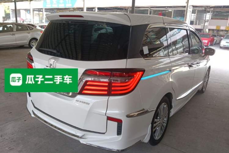 Used Honda Elysion 2016 2.4L Style Edition