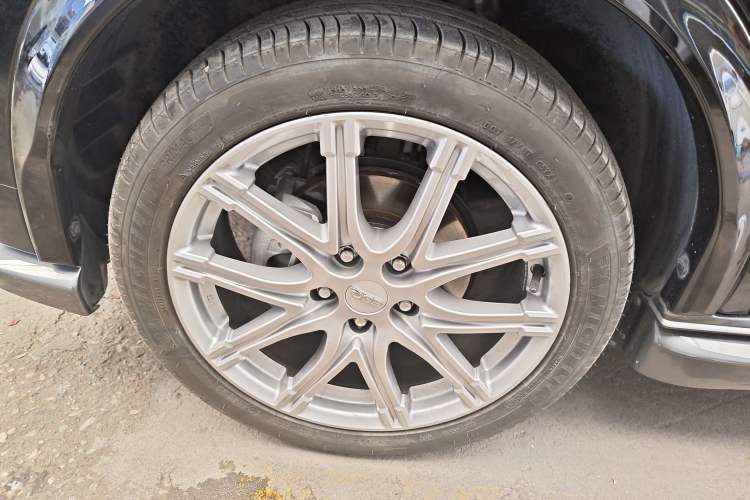 Used Infiniti ESQ 2014 1.6L Luxury Edition