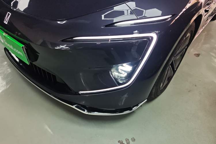 Used Avatr 12 2023 650 Three-Laser Four-Wheel Drive Performance Edition Left Front Headlight