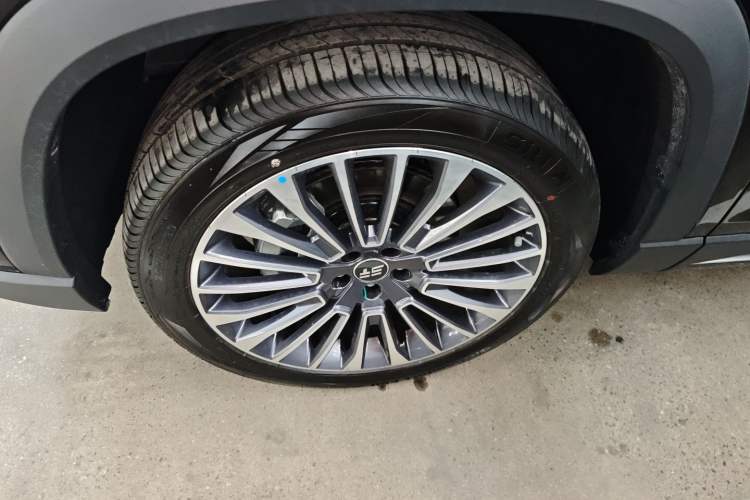 Used JETOUR Shanhai L9 2024 1.5TD 2DHT Pro 7-Seater Left Front Wheel Hub