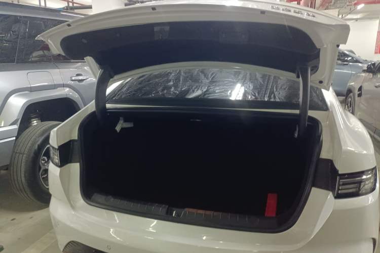 Used BYD Destroyer 05 2024 Honor Edition DM-i 120KM Luxury Model
