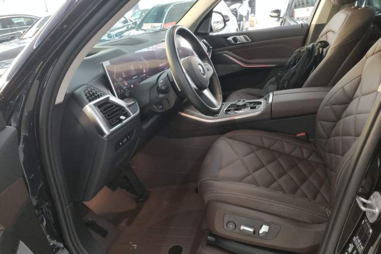 Used BMW X5 2023 xDrive 30Li Luxury M Sport Night Edition Package
