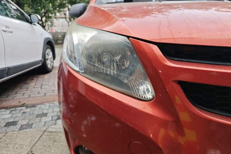 Used Chevrolet Sail 2013 Sedan 1.2L Manual Fashion Edition Right Front Headlight