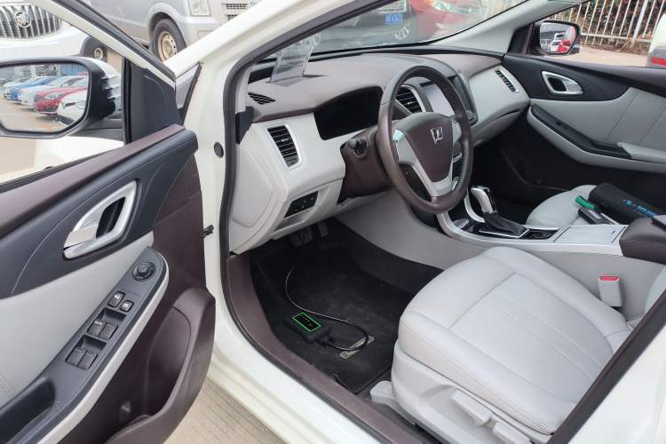 Used Luxgen 5 2013 1.8T Automatic Luxury Model
