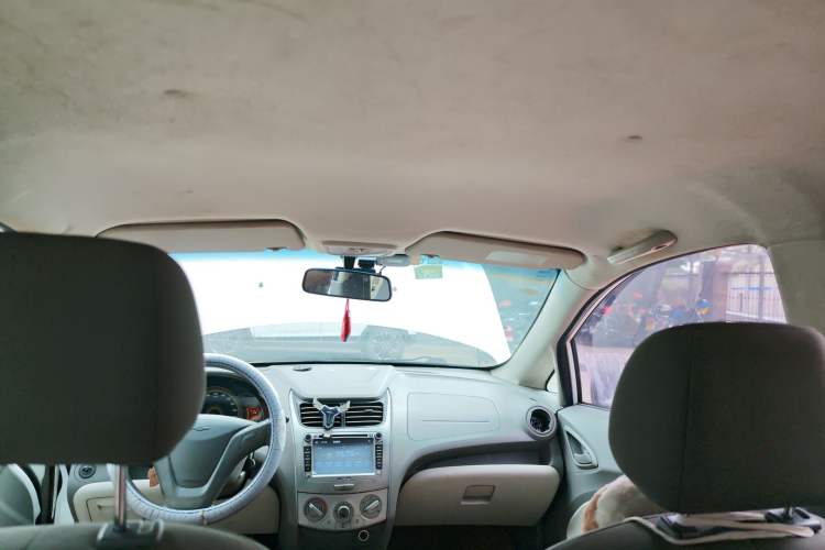 Used Chevrolet Sail 2013 Hatchback 1.2L AMT Ideal Edition Headliner