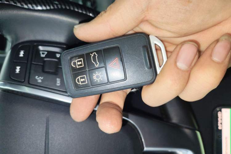 Used Volvo S60 2017 S60L T4 Smart Range Edition
