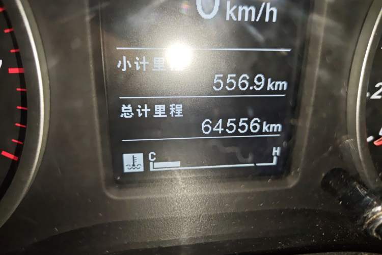 Used Baojun 730 2021 1.5L Manual Fashion Version 7 Seats Odometer Close Up