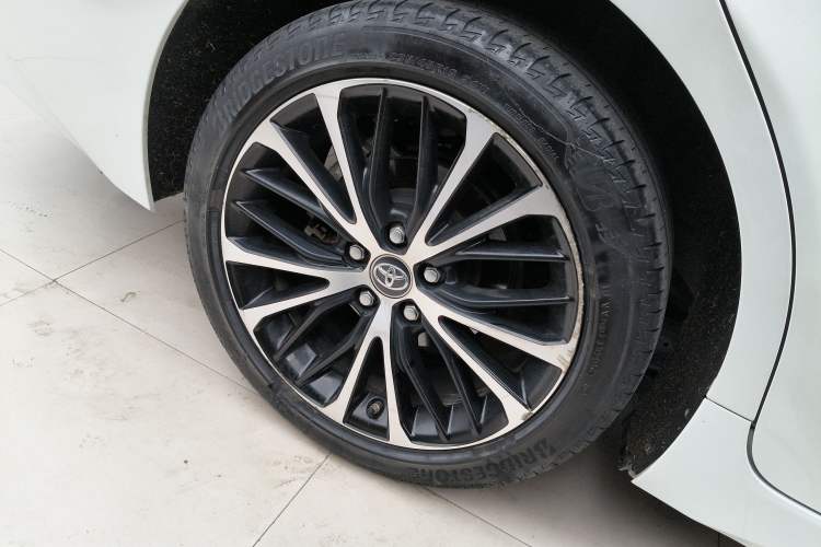 Used Toyota Camry 2019 Revised Version 2.0S Fēngshàng Edition
