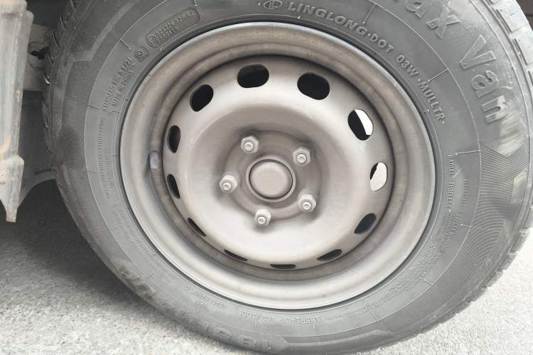 Used Farizon Xingxiang V 2024 Star Enjoy V6E Feature Edition Xuanwu 41.055 kWh
