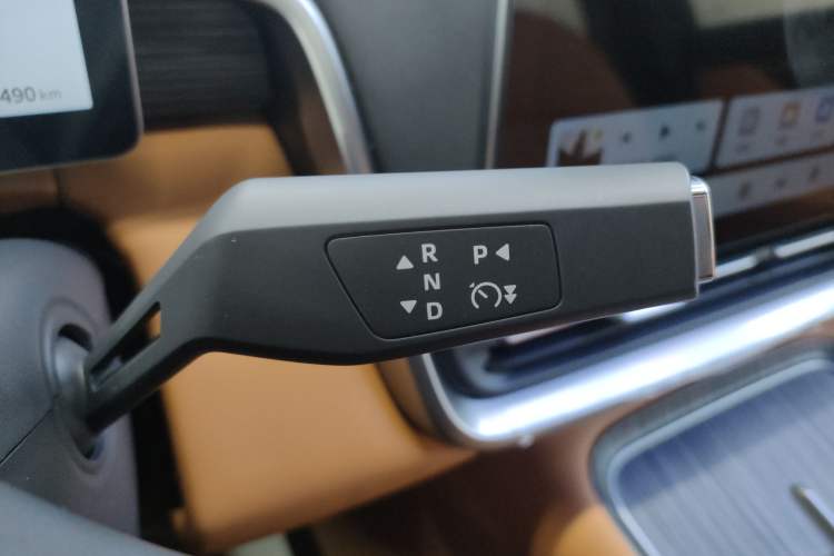 Used Dongfeng eπ eπ008 2025 210Max Range-Extended Version 5 Seats
