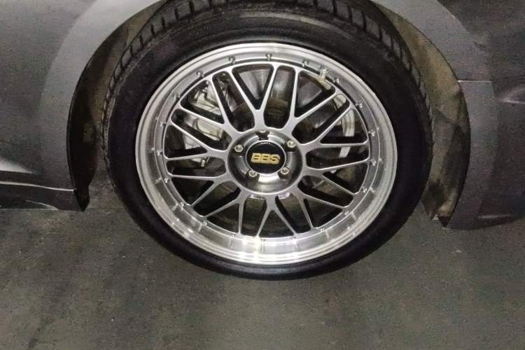 Used Audi A5 2019 Sportback 40 TFSI Fashion Model Right Front Wheel Hub