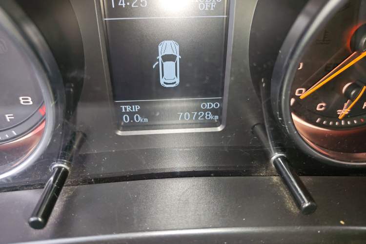 Used Hanteng X7 2016 1.5T Manual Luxury Edition