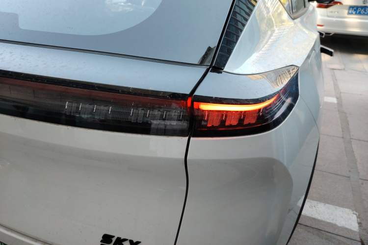 Used Dongfeng Aeolus SKY EV01 2025 530 km AIR Elite Edition