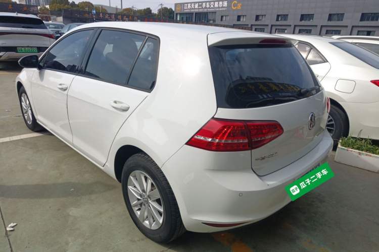 Used Volkswagen Golf 2016 1.6L Automatic Fashion Model