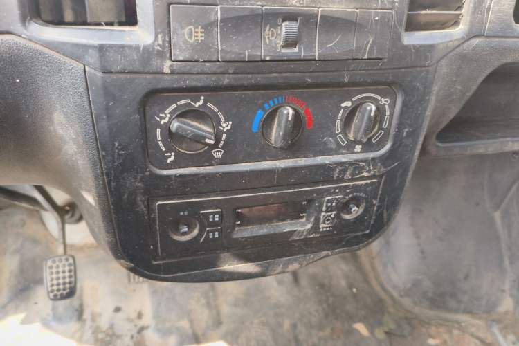 Used Wuling Zhiguang 2015 1.2L Practical LS-I Model
