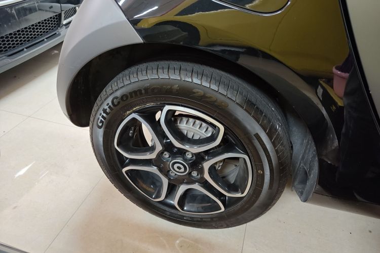 Used smart fortwo 2019 0.9T 66kW Hardtop Wind Power Edition China VI
