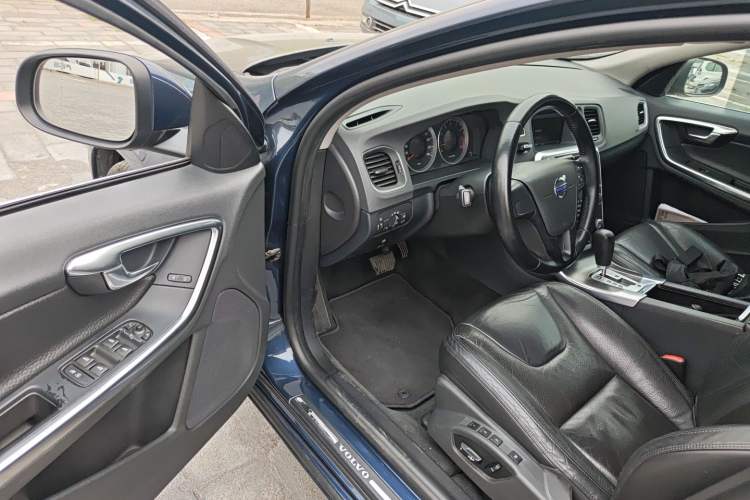 Used Volvo S60 2012 T5 Comfort Edition Driver Seat