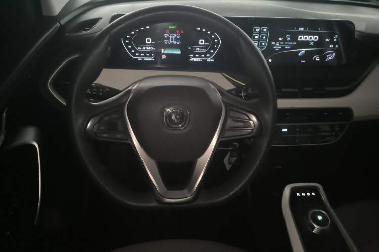 Used CHANGAN OSHAN Benni E-Star 2022 Qingxin Edition Colorful Model Lithium Iron Phosphate Steering Wheel