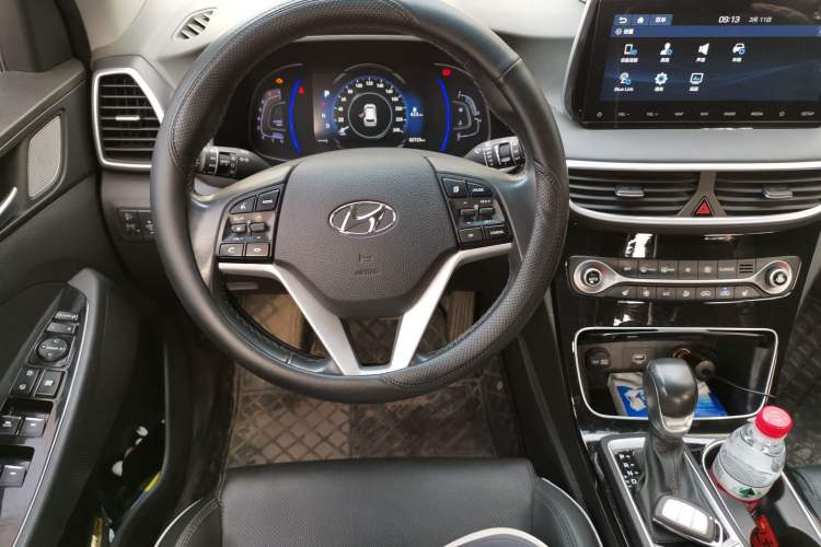 Used Hyundai Tucson 2020 280TGDi Two-Wheel-Drive GLS Smart Connectivity Version China VI Standard

