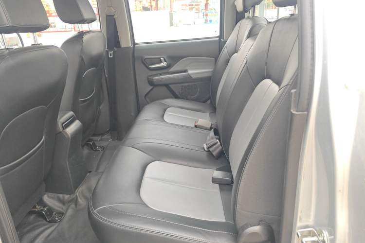 Used Great Wall Wingle 5 2023 2.0T Diesel Two-Wheel Drive Advanced Big Double