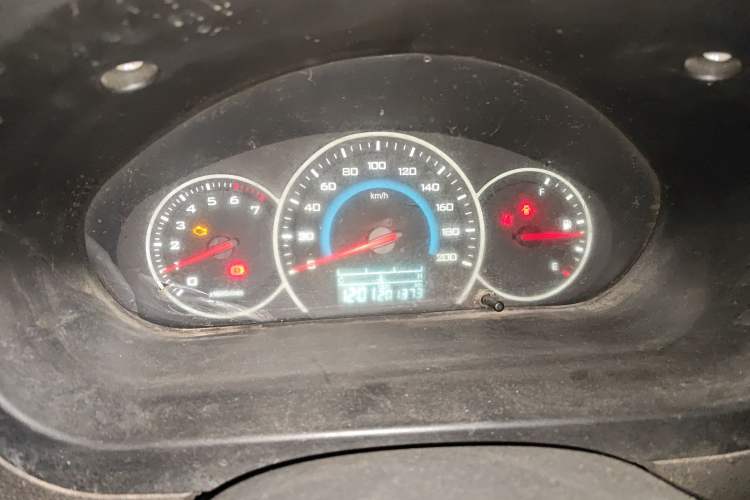 Used Wuling Rongguang V 2016 1.2L Standard Version