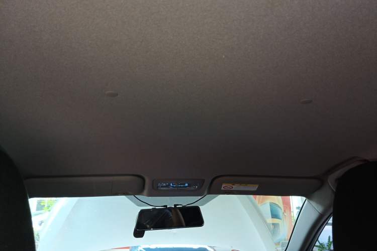 Used Toyota YARiS L Zhi Xiang 2017 1.5E CVT Dynamic Edition Headliner