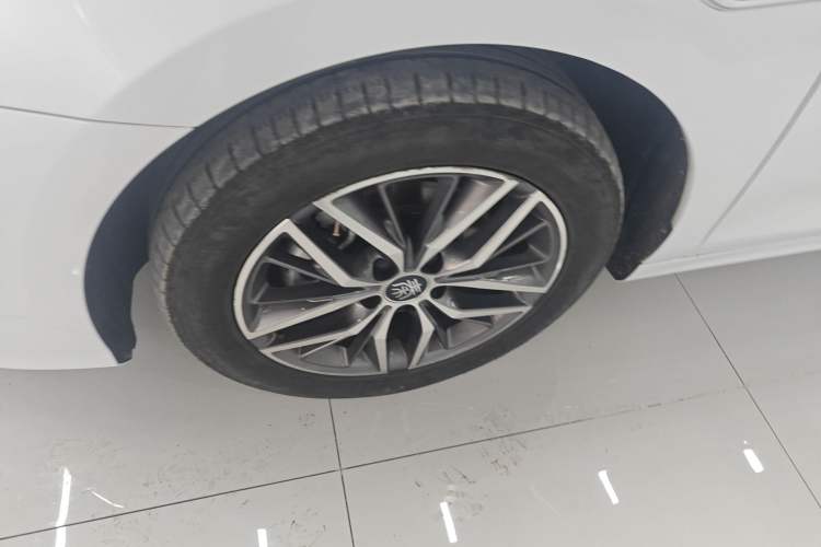 Used BYD Qin PLUS 2024 HONOR Edition DM-i 120KM Beyond Model