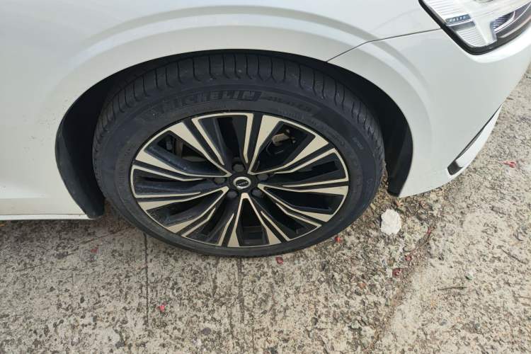 Used Volvo S60 2023 B4 Zhiyuan Luxury Edition
