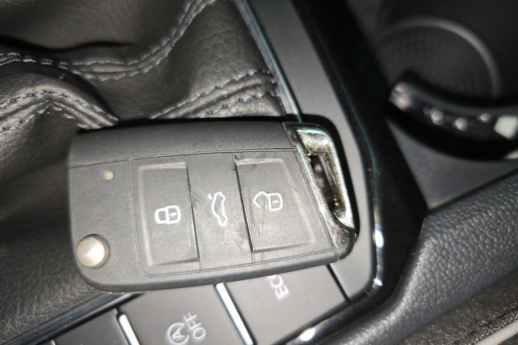 Used Toyota Corolla 2022 Dual-Motor 1.8L E-CVT Pioneer Edition