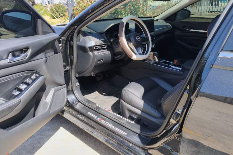 Used Nissan Teana 2022 2.0L XL-TLS Enjoyment Edition
