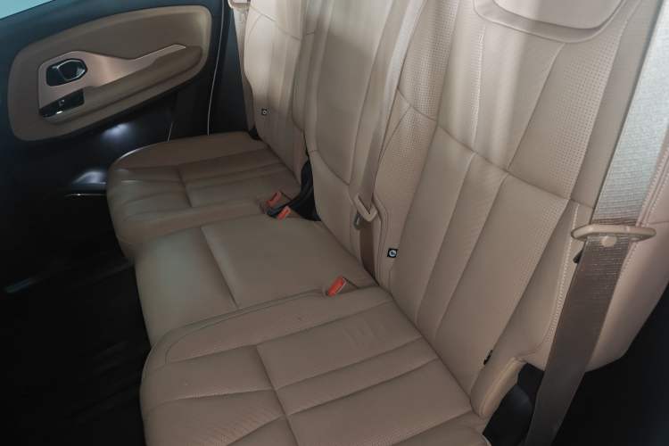 Used Nio ES8 2018 355 km Base Version 7-Seater Edition