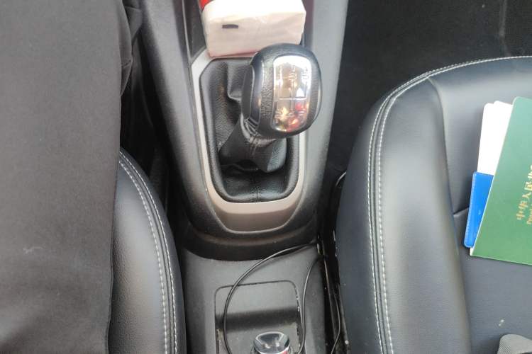 Used Citroen Elysee 2015 Zhishang Edition 1.6L Manual Fashion Model