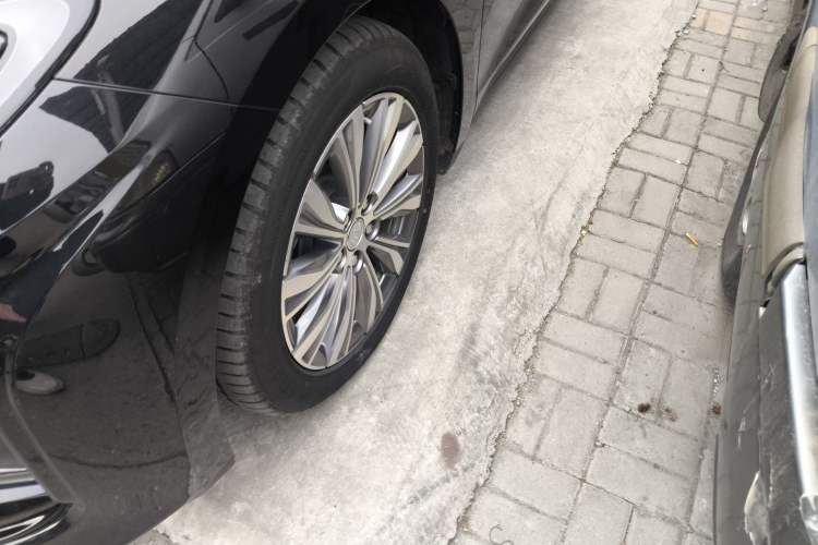 Used Hongqi E-QM5 2024 560km PLUS
