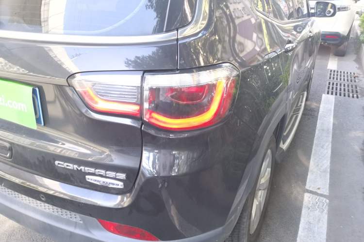 Used Jeep Compass 2017 200T Automatic Family Edition