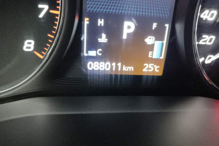 Used Mitsubishi Outlander 2019 2.0L Two-Wheel Drive Comfort Edition 5 Seats China V Standard