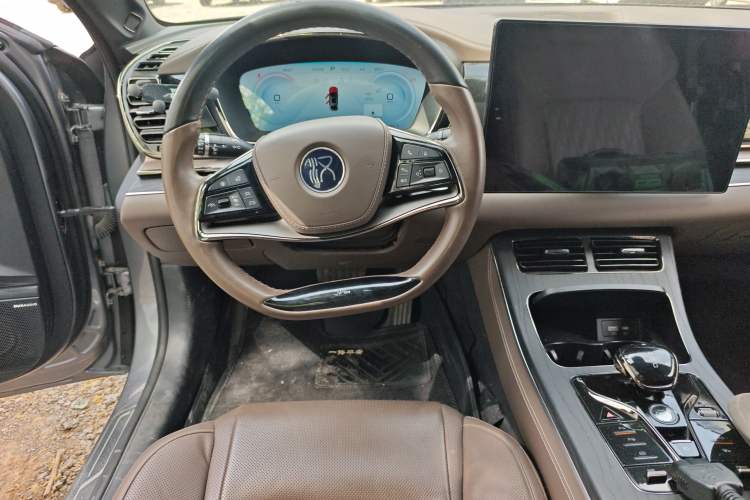 Used BYD Han 2022 EV Genesis Edition 715 km Front-Wheel-Drive Flagship Model Steering Wheel