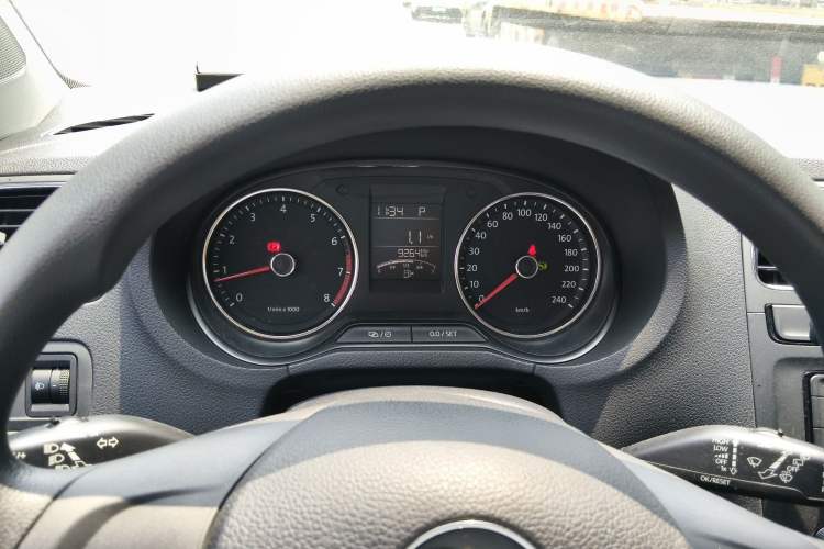 Used Volkswagen Polo 2014 1.6L Automatic Comfort Edition Instrument Cluster